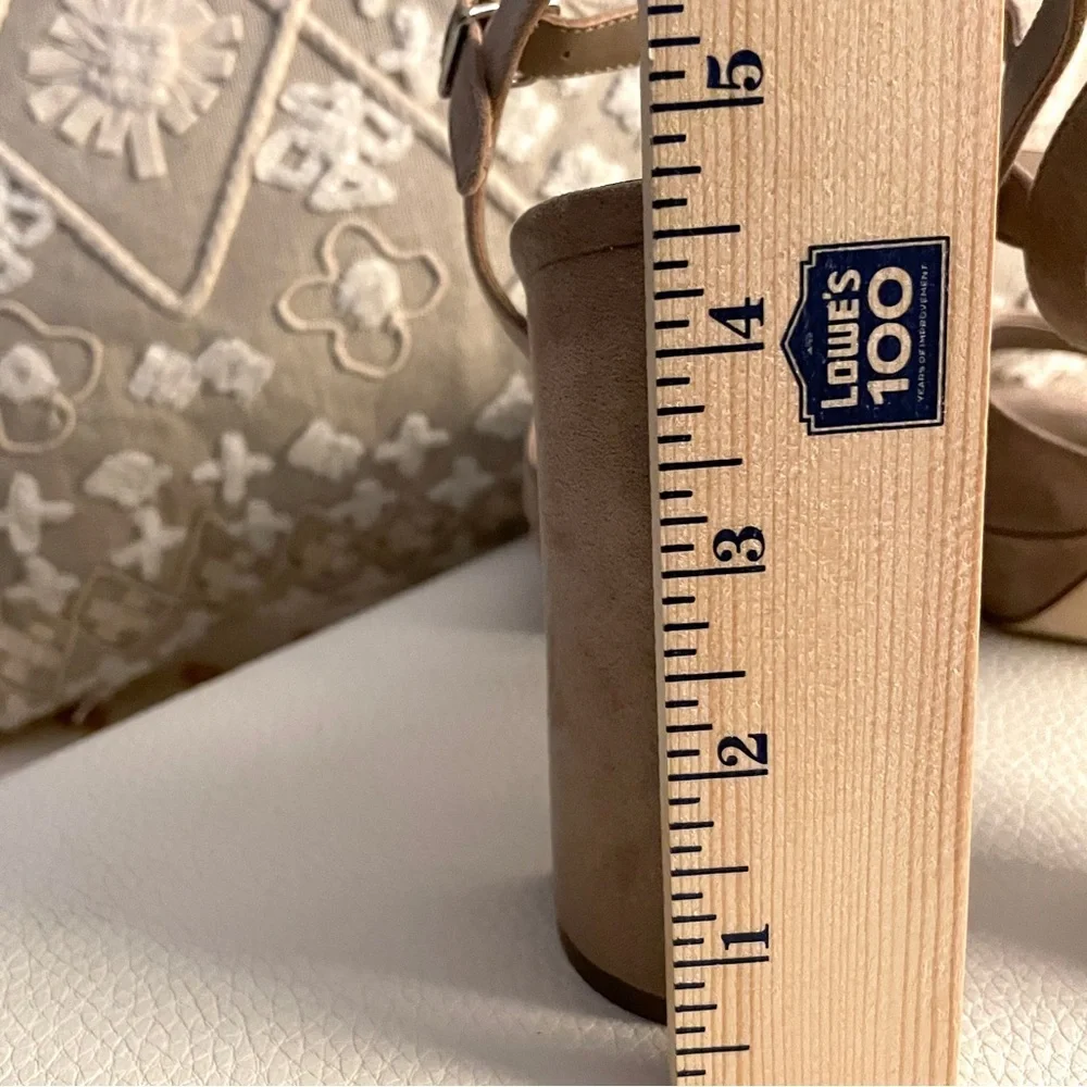 ** BUNDLE SALE 3/$16 ** Madden Girl Tan Platform Heels, Size 8